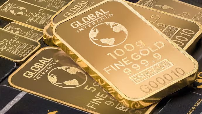 Gold, silver price trade tepid as investors await US inflation data release.