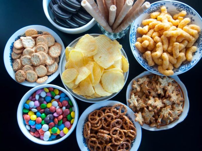 Having ultra-processed foods in diet can up depression risk.