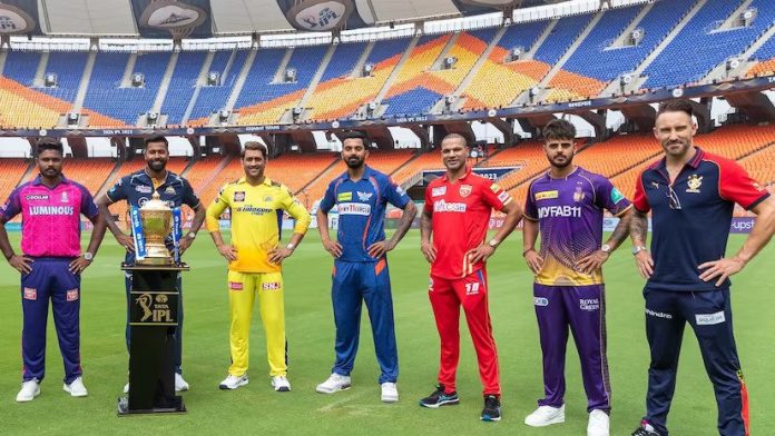 IPL 2023 Playoffs Race CSK and LSG have a 97% chance of finishing in the top 4.