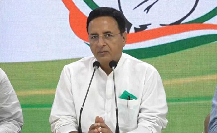 Govt doesn't buy at stated MSP, says Congress