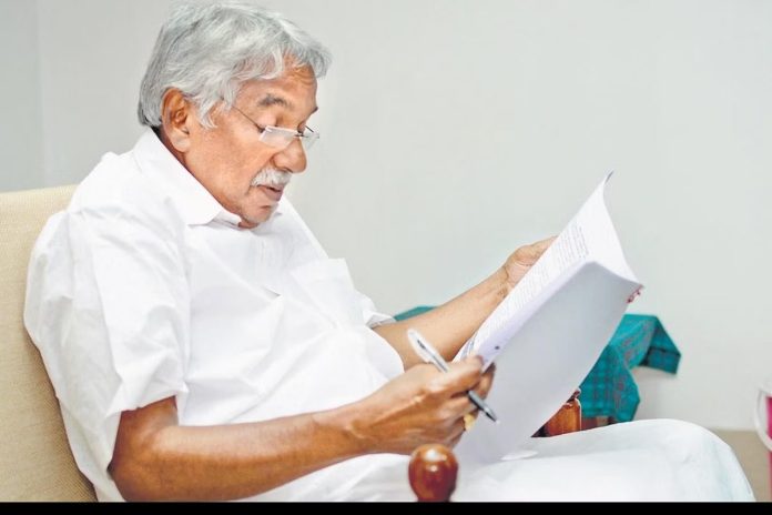 Oommen Chandy: Mass leader and UDF's solution mani